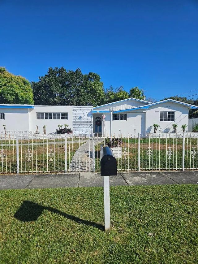 17601 Sw 108th Court, Miami