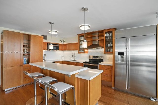 5 of 61 - 6423 Collins Avenue #1005, Miami Beach, FL