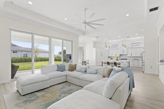 Photo of Listing #R11148740