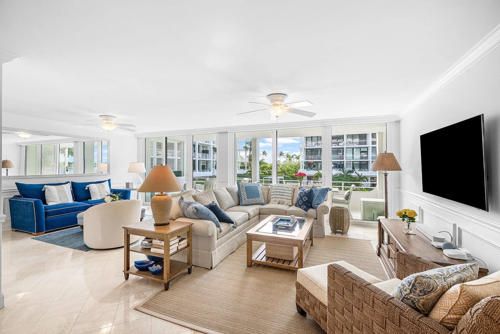 2784 S Ocean Boulevard #104n, Palm Beach