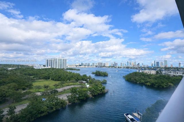 16385 Biscayne Boulevard #1102, North Miami Beach