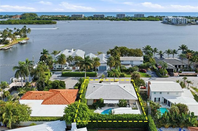 4 of 44 - 2607 Holy Cross Lane, Lake Worth, FL