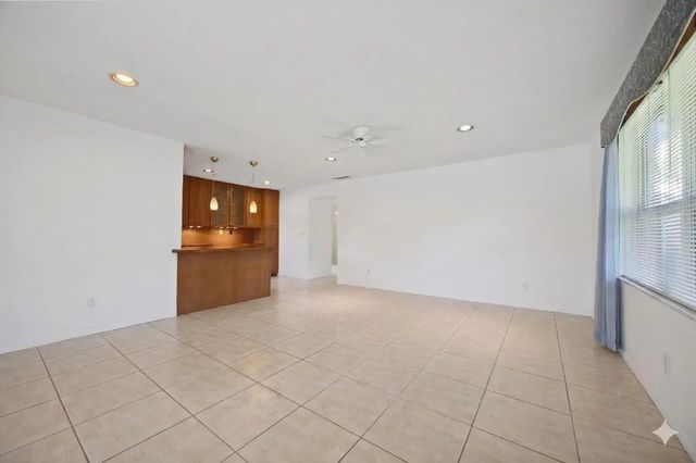 4 of 27 - 275 High Point Court #d, Boynton Beach, FL
