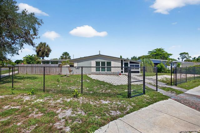 2 of 58 - 300 Sw 25th Avenue, Fort Lauderdale, FL