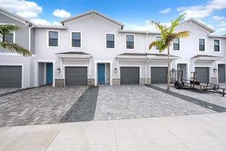 Photo of Listing #R11148874