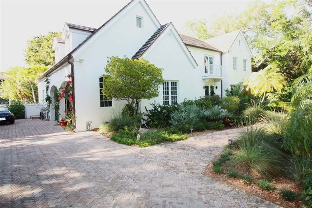 5 of 52 - 6750 Granada Boulevard, Coral Gables, FL