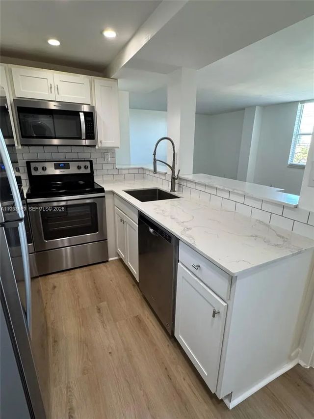 2 of 26 - 1600 Se 15th Street #607, Fort Lauderdale, FL