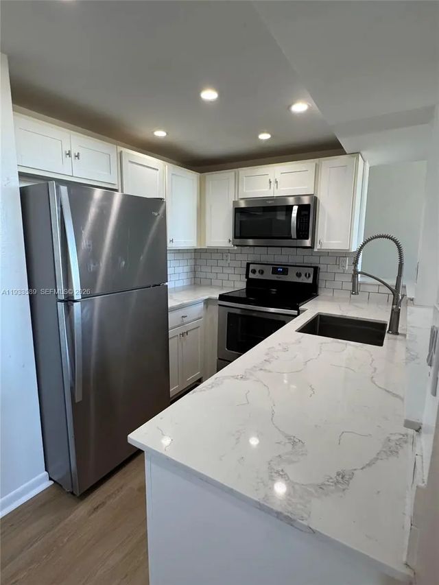 3 of 26 - 1600 Se 15th Street #607, Fort Lauderdale, FL