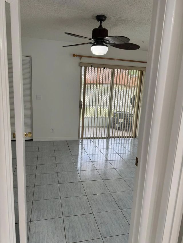 4 of 8 - 555 Purdy Lane #a122, Palm Springs, FL