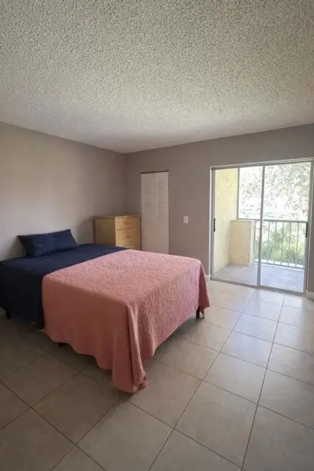 5 of 6 - 416 Meadows Circle, Boynton Beach, FL