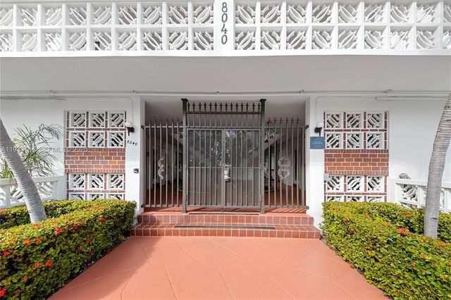 3 of 29 - 8040 Tatum Waterway Drive #11, Miami Beach, FL