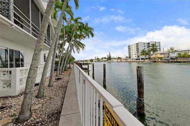 5 of 29 - 8040 Tatum Waterway Drive #11, Miami Beach, FL