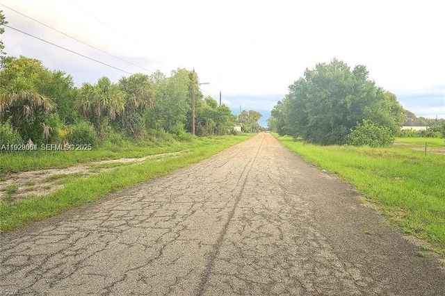2 of 3 - 613 Grant Boulevard, Lehigh Acres, FL