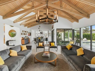 Photo of Listing #R11149119