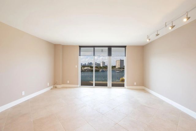 1 Las Olas Circle #605, Fort Lauderdale