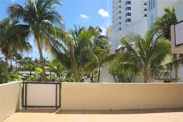 3 of 30 - 1623 Collins Avenue #218, Miami Beach, FL