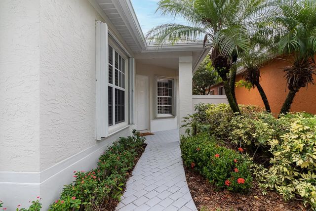 4 of 38 - 2432 Sw Brookwood Lane, Palm City, FL