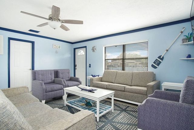 3 of 35 - 2902 Essex Drive, Fort Pierce, FL