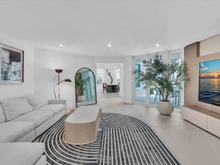 Photo of Listing #R11149243