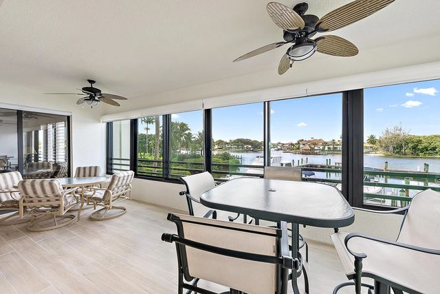3 of 31 - 926 Oak Harbour Drive, Juno Beach, FL