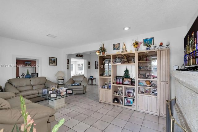 4 of 37 - 5931 Sw 14th Street, West Miami, FL