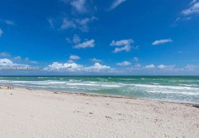 3725 S Ocean Drive #508 (available), Hollywood