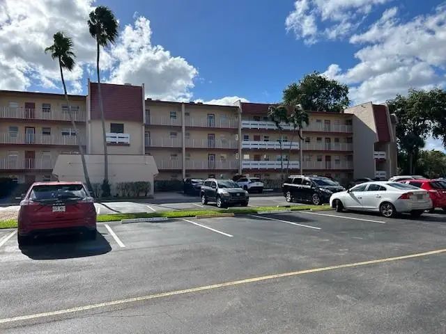 3 of 45 - 1000 Country Club Drive #403, Margate, FL