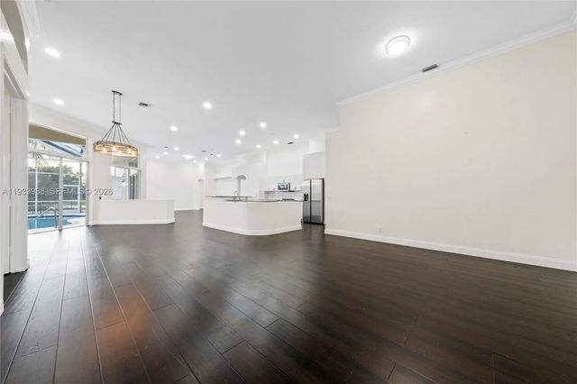 2 of 33 - 2893 Oakbrook Drive, Weston, FL
