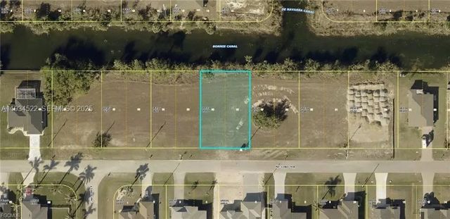 903 Ne 32nd Terrace, Cape Coral