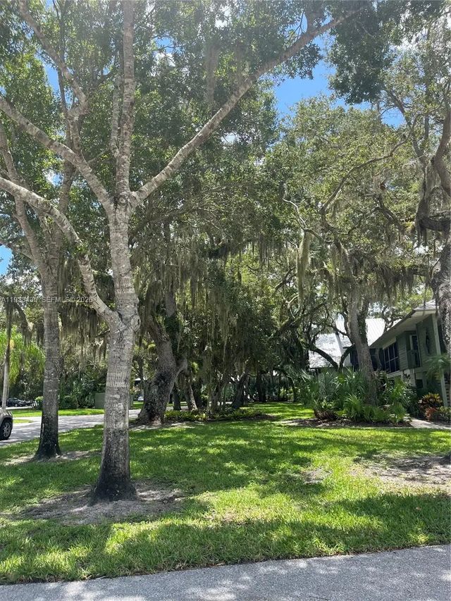 2 of 39 - 5200 Se Seascape Way #201, Stuart, FL
