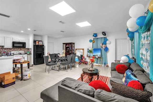 5 of 13 - 16234 Ne 9th Court, North Miami Beach, FL