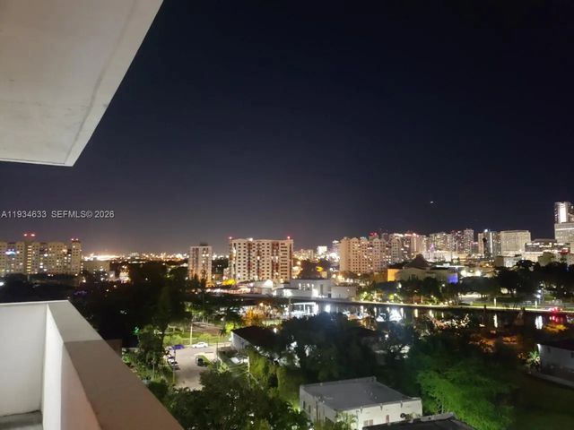 36 Nw 6th Avenue #906, Miami