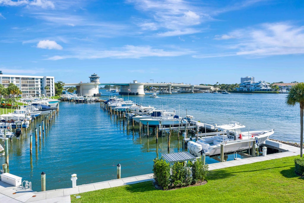 1542 Jupiter Cove Drive #307, Jupiter