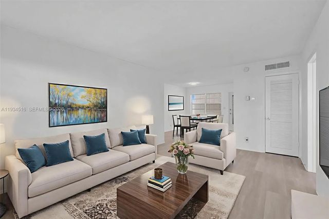 3 of 39 - 1280 Nw 43rd Avenue #302, Lauderhill, FL