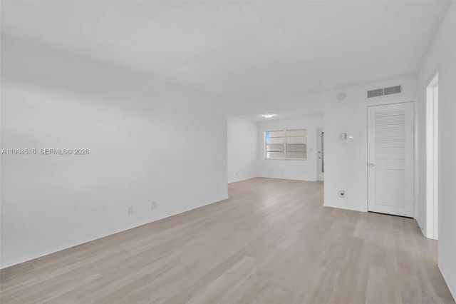 4 of 39 - 1280 Nw 43rd Avenue #302, Lauderhill, FL