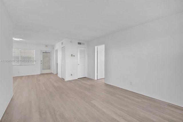 5 of 39 - 1280 Nw 43rd Avenue #302, Lauderhill, FL