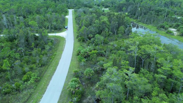 2 of 6 - 482 Westchester Drive, Lehigh Acres, FL