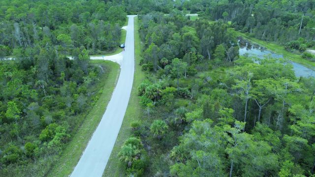 3 of 6 - 482 Westchester Drive, Lehigh Acres, FL