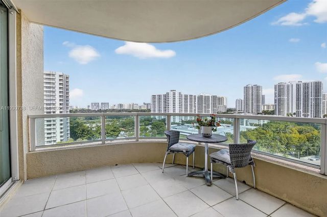 5 of 72 - 3340 Ne 190th Street #1101, Aventura, FL
