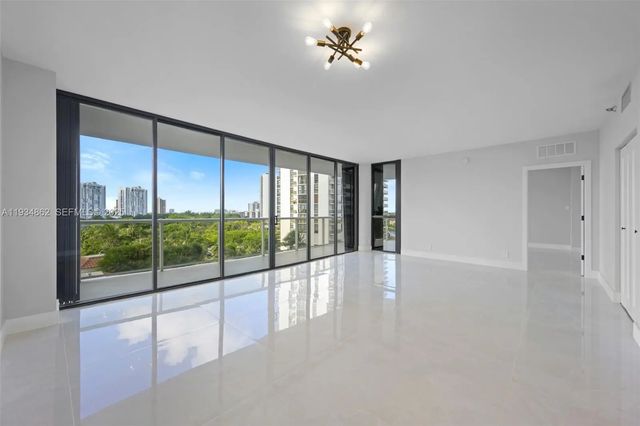 2 of 29 - 20281 E Country Club Drive #501, Aventura, FL
