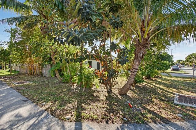 4 of 30 - 1488 Ne 29th Street, Pompano Beach, FL
