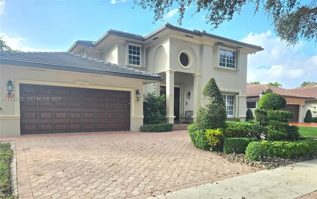 3 of 61 - 16422 Nw 83rd Place, Miami Lakes, FL