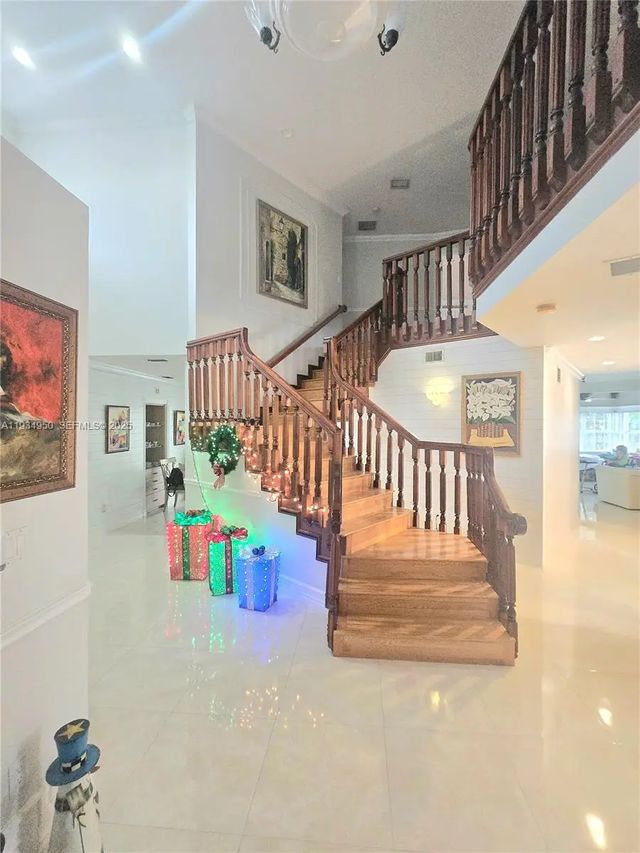 4 of 61 - 16422 Nw 83rd Place, Miami Lakes, FL