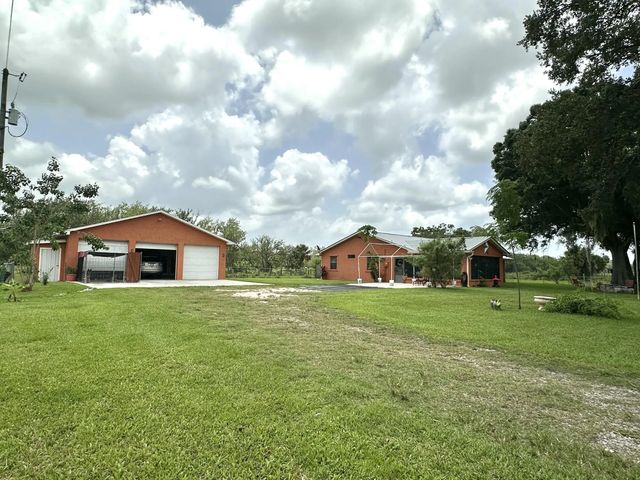 3 of 40 - 840 Nw 141st Street, Okeechobee, FL