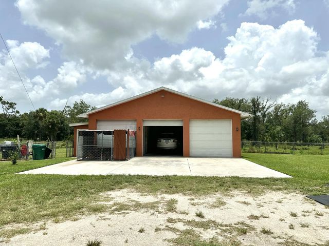 5 of 40 - 840 Nw 141st Street, Okeechobee, FL