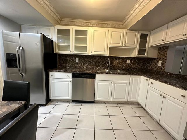 5 of 36 - 6630 Racquet Club Drive #163, Fort Lauderdale, FL