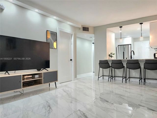 3 of 32 - 3725 S Ocean Drive #425, Hollywood, FL