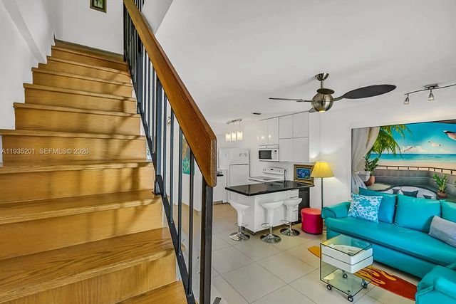2 of 25 - 798 Crandon Boulevard #16-c, Key Biscayne, FL