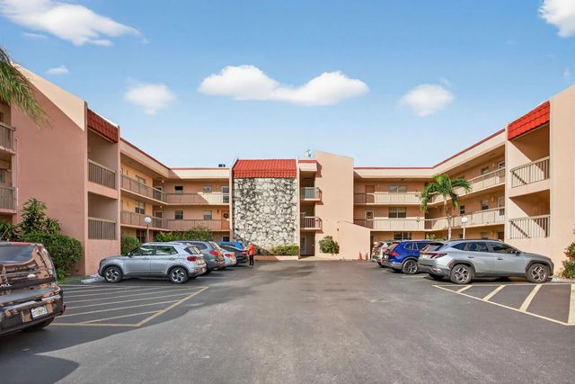 3050 Holiday Springs Boulevard #108, Margate