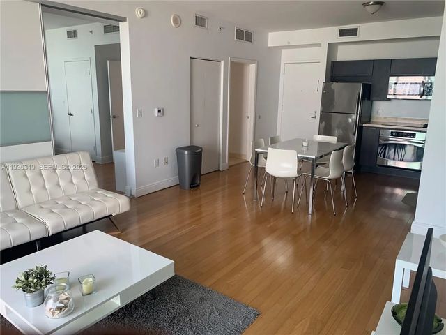 3 of 12 - 90 Sw 3rd Street #1211, Miami, FL